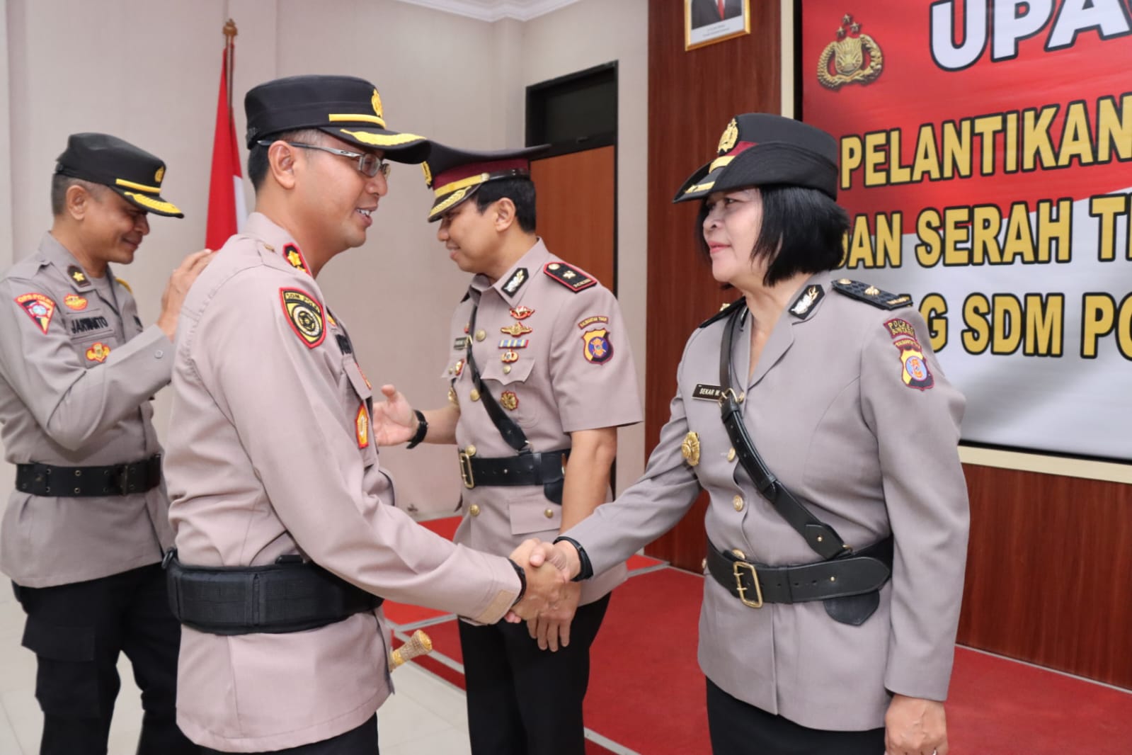 Kapolres Bontang Lantik Wakapolres dan Kabag SDM Baru, Siap Hadapi Tantangan Tahun Politik