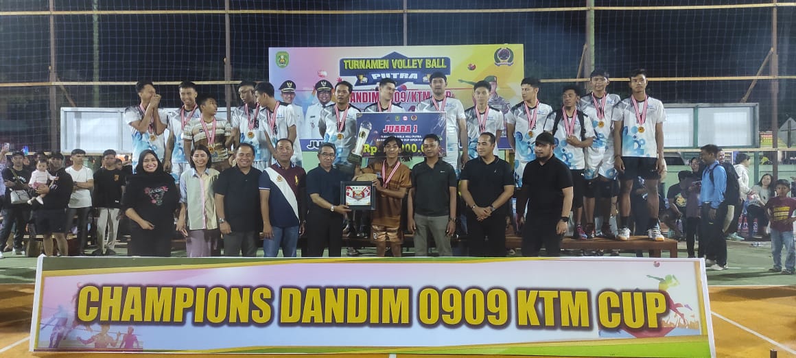 Bupati Kutim Saksikan Partai Final Turnamen Voli Dandim 0909/KTM Cup 2023