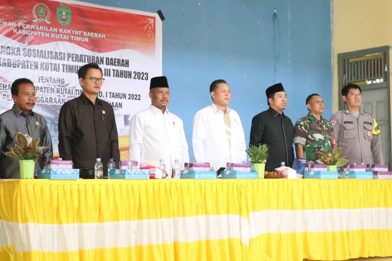 Anggota DPRD Kutim Dapil 3 dan 4 Sosperda Ketenagakerjaan di Wilayah Masing-masing