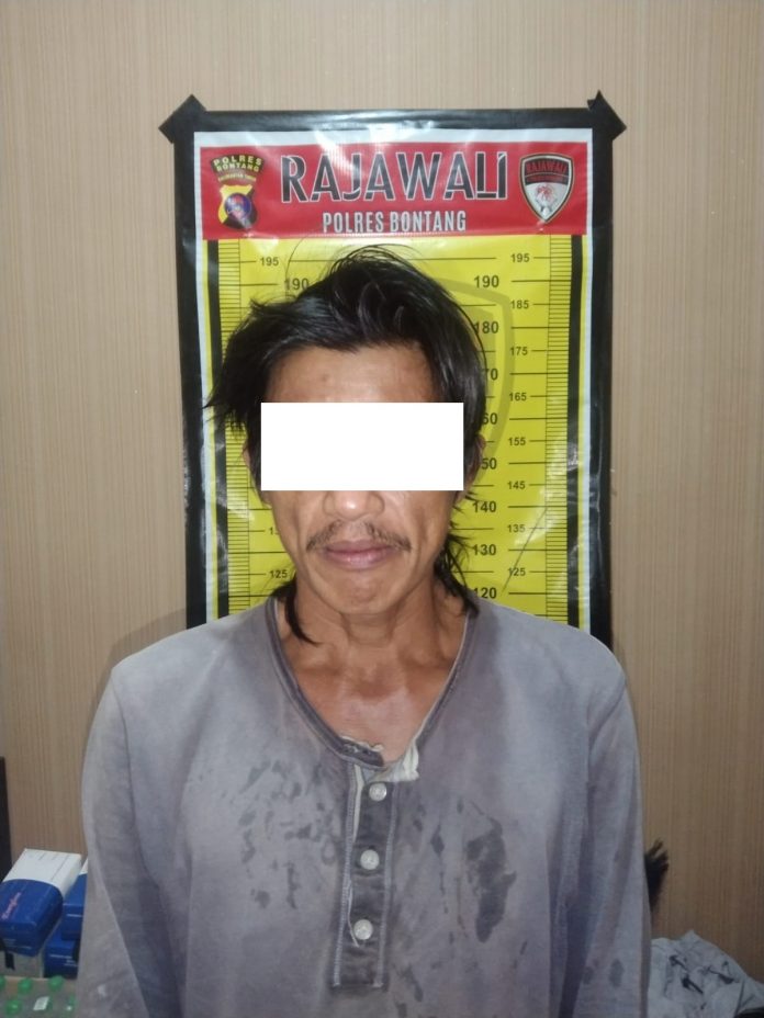 Warga Teluk Pandan yang Curi Pakan Ayam dan Kipas Angin Dibekuk Polisi  Isi berita: