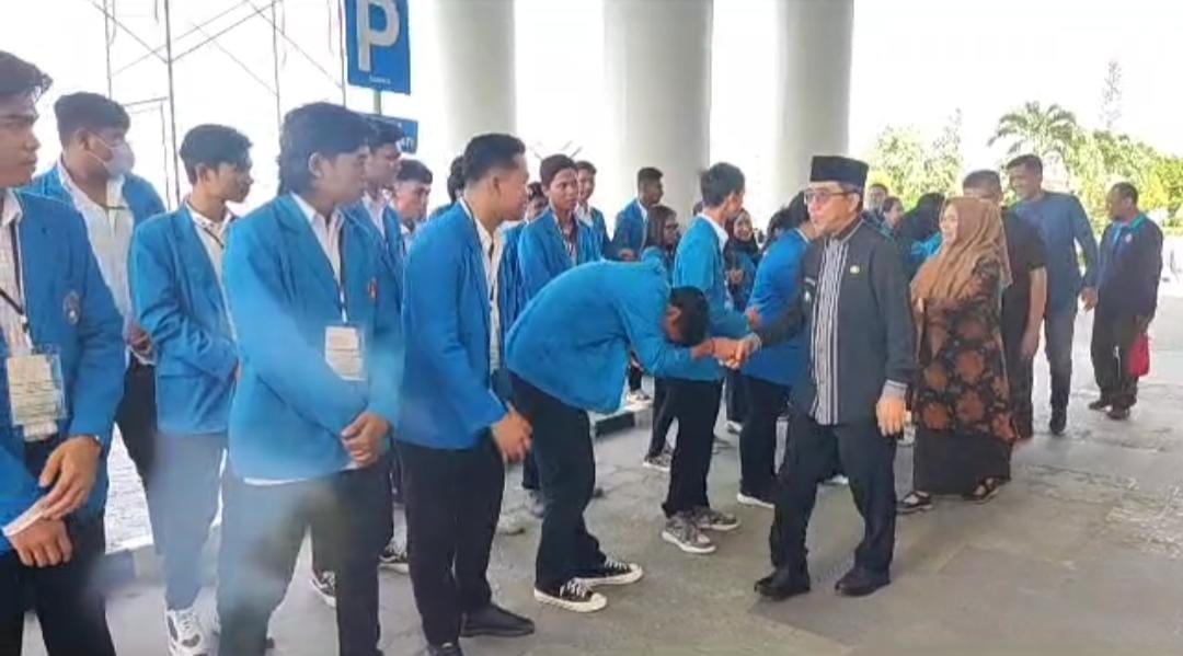 Bupati Kutim Harap Mahasiswa KKN STIPER Terapkan Ilmu Kuliah Bantu Masyarakat