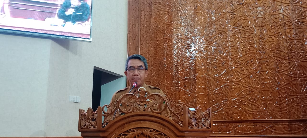Rapat Paripurna, Bupati Ardiansyah Sampaikan Rancangan KUA-PPAS Kutim 2024