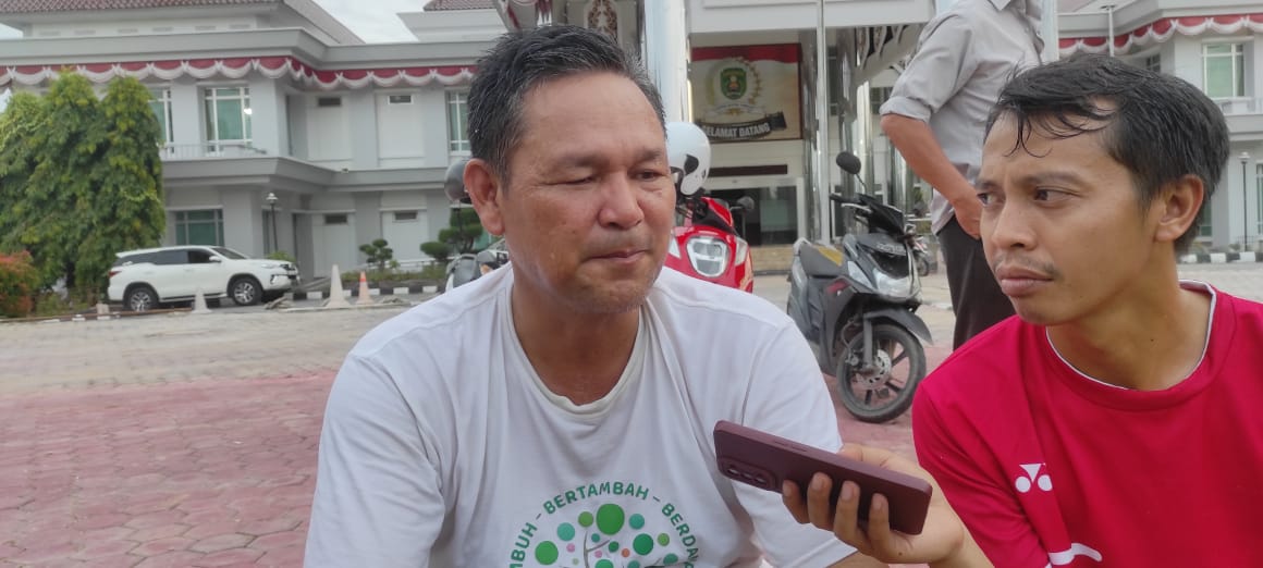 DPRD Kutim Gelar Pertandingan Mini Soccer Sebagai Ajang Motivasi Bagi Anak Muda Untuk Berolahraga