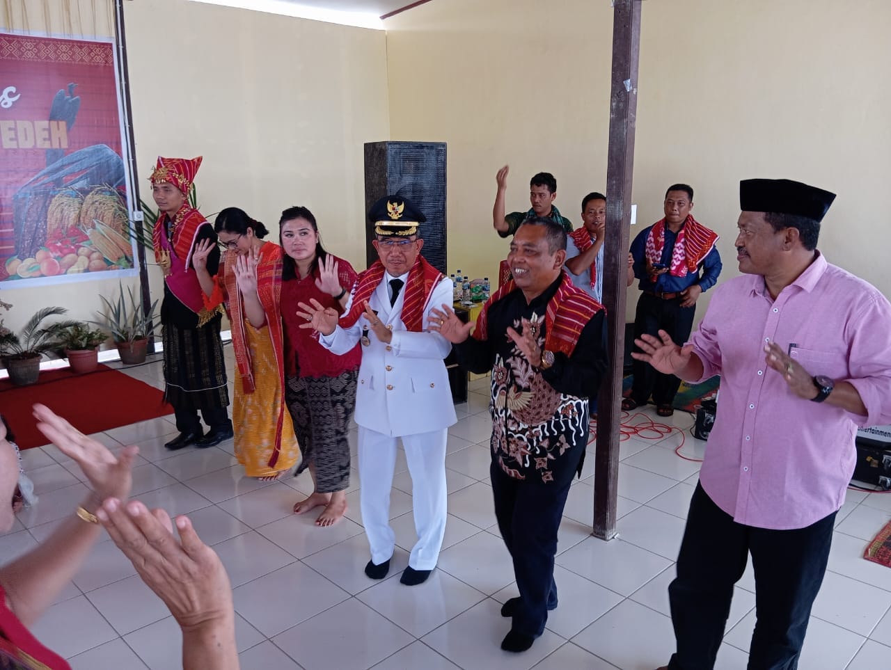 Warga Karo Gelar Pesta Budaya Mburo Ate Tedeh, Bupati Kutim Beri Apresiasi dan Dukungan