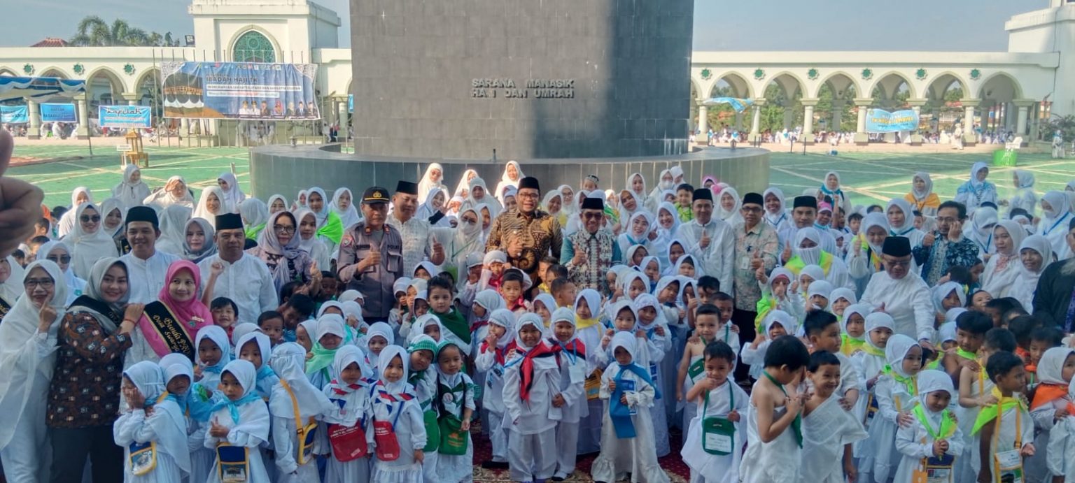 Bupati Kutai Timur Buka Simulasi Ibadah Haji untuk 2.285 Murid TK di Mesjid Al-Faruq
