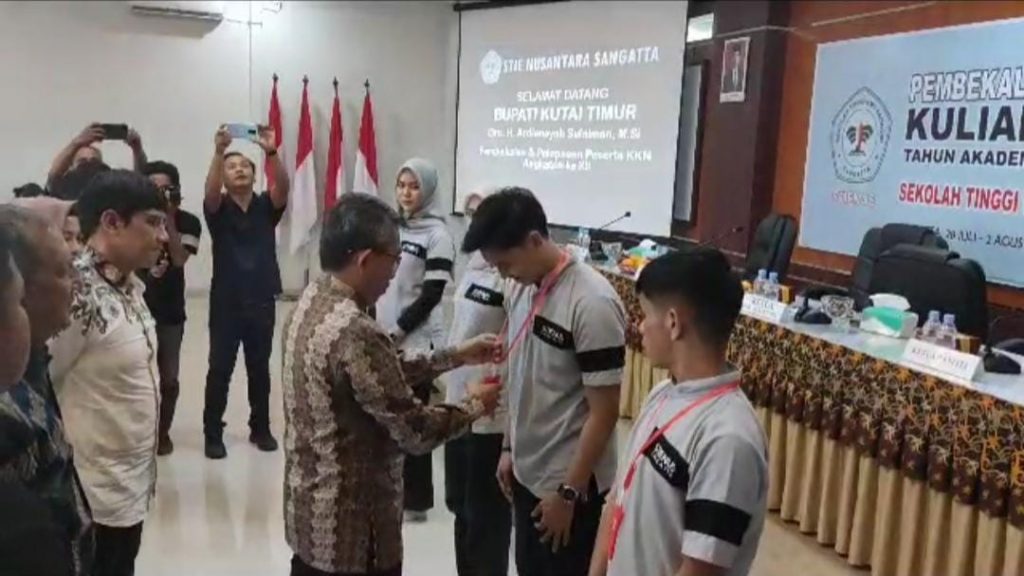 Bupati Kutai Timur Harapkan Mahasiswa KKN STIE Nusantara Sangatta Berikan Manfaat bagi Masyarakat Setempat