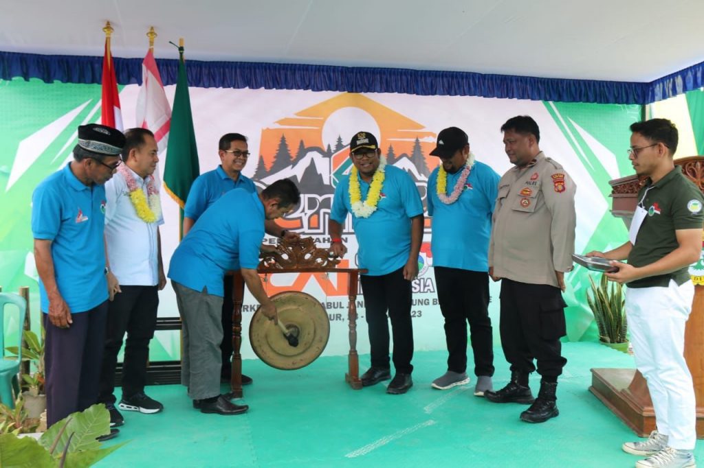 Wabup Kasmidi Resmi Membuka Permata Cinta Alam Indonesia