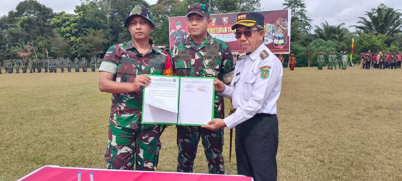 Bupati dan Wabup Kutim Hadiri Penutupan TMMD Ke-117 Kodim 0909/KTM