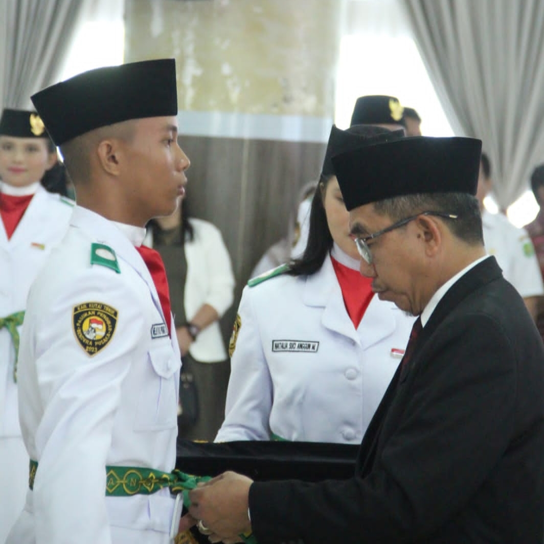 Bupati Ardiansyah Kukuhkan Paskibraka Kutim Tahun 2023