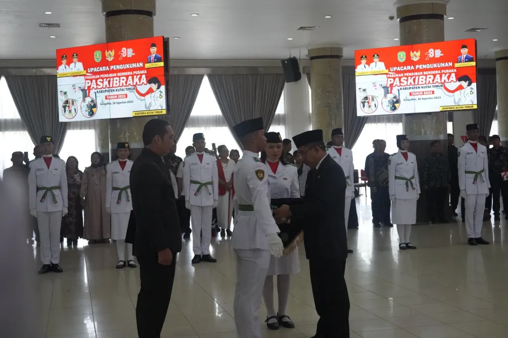 40 Paskibraka Kutim Siap Mengibarkan Bendera Merah Putih, Ini Kata Bupati Ardiansyah
