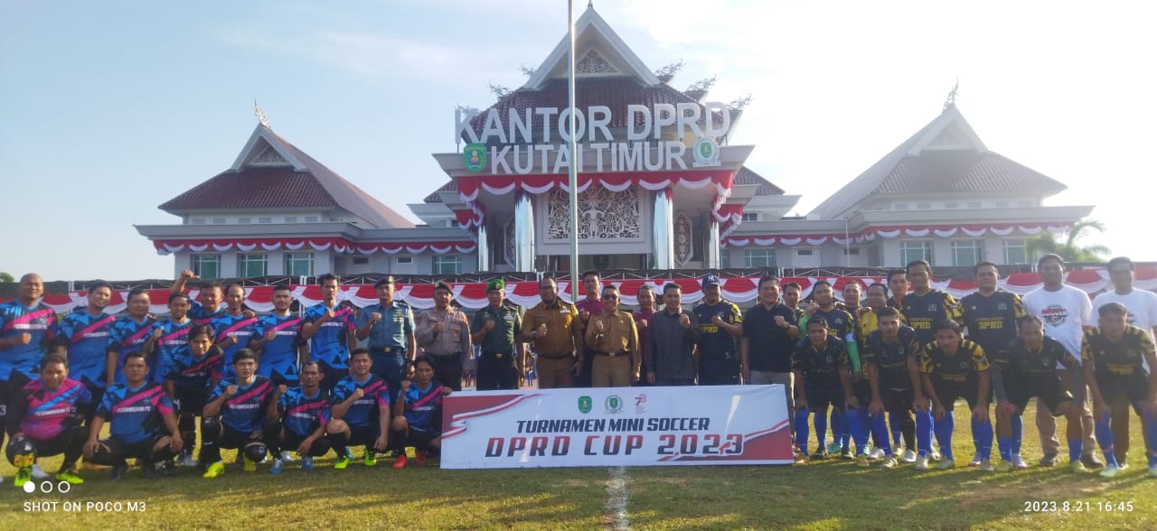 Bupati Kutim Buka Turnamen Mini Soccer DPRD Cup 2023, Harap Jadi Wadah Cari Bakat Baru