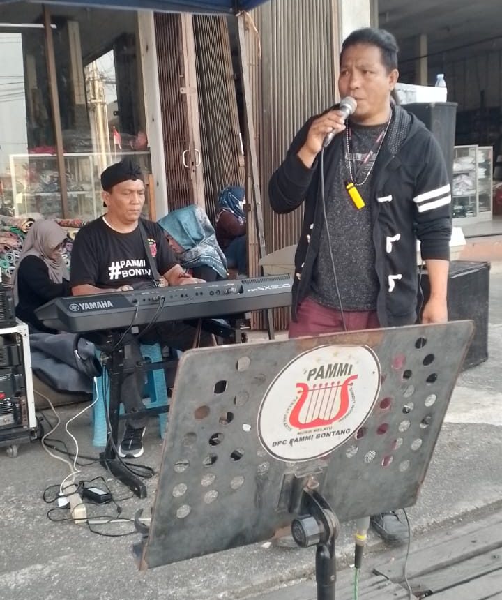 Kadis DSPM Apresiasi Kegiataan PAMMI Santuni 3 Disabilitas Stroke