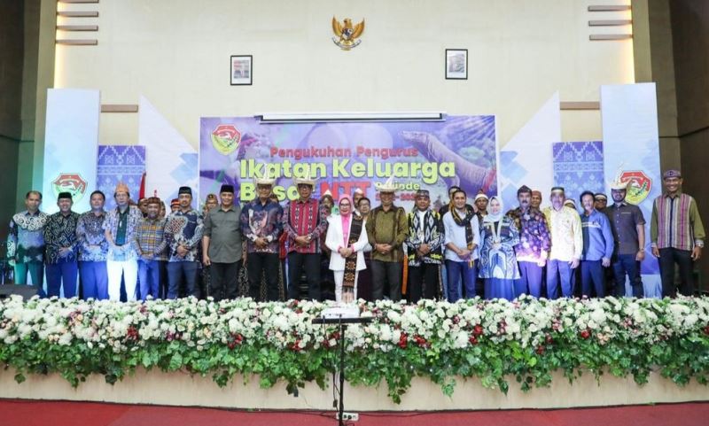 Wali Kota Bontang dan Wakil Hadiri Pelantikan Pengurus IKB-NTT Periode 2022-2027