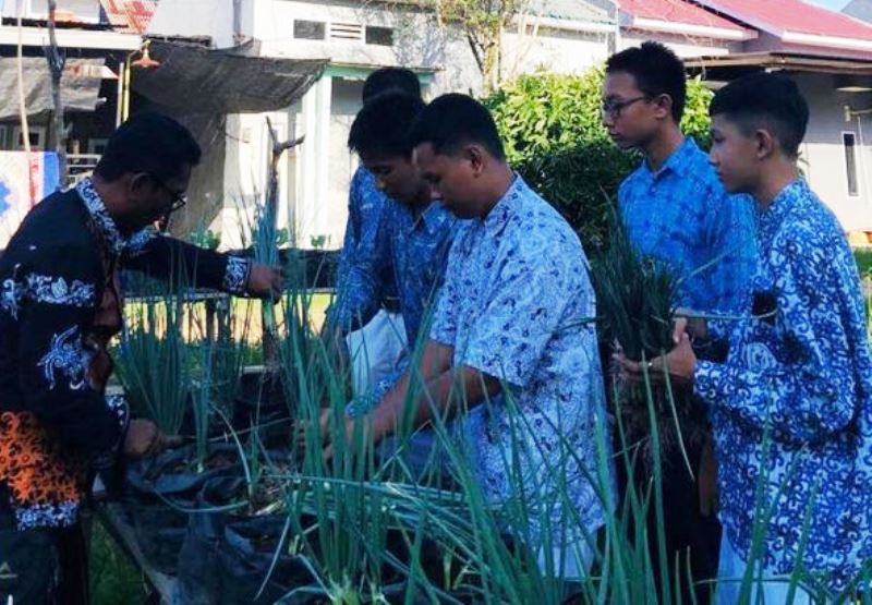 Siswa SMKN 1 Terlibat dalam Kegiatan Observasi Ketahanan Pangan DKP3 Bontang