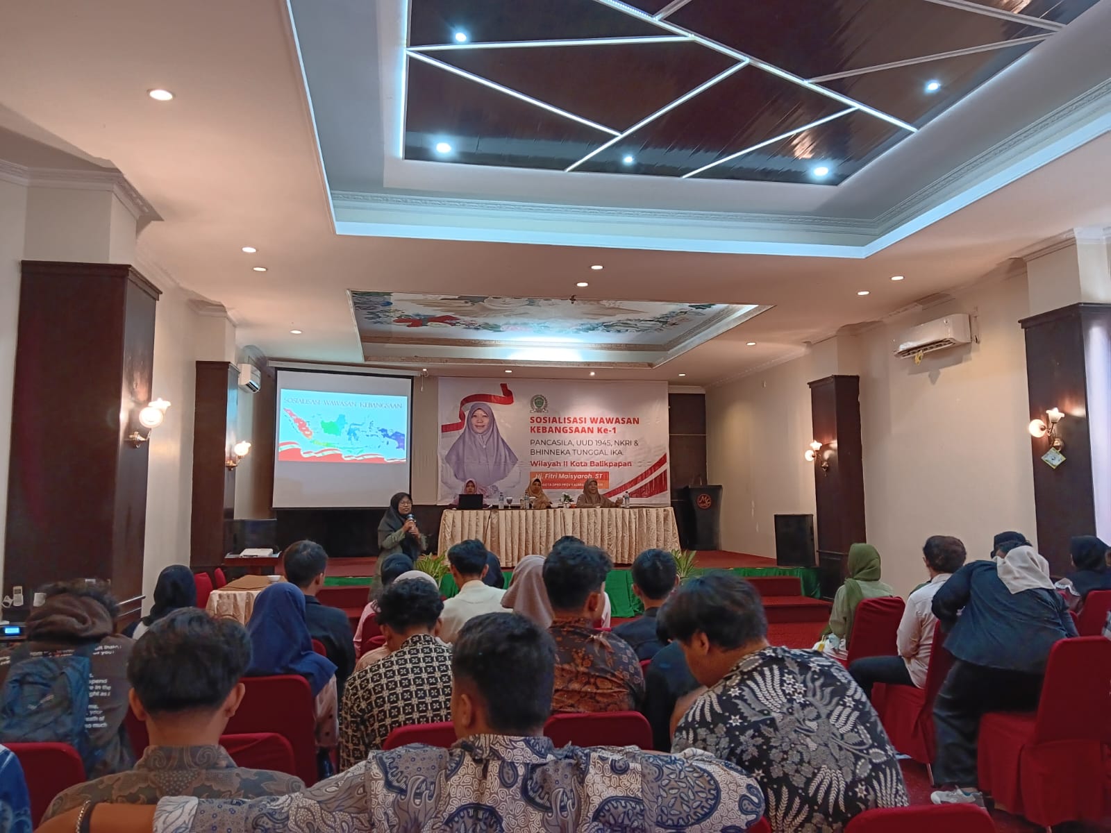 Anggota DPRD Kaltim Hj. Fitri Maisyaroh ST Gelar Sosialisasi Wawasan Kebangsaan di Balikpapan