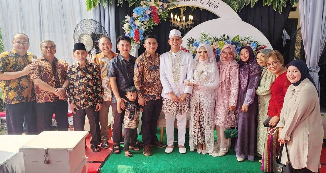 Hangat dan Bersahaja, Warga Komplek SAMARA Hadiri Akad dan Resepsi Wafa – Zakaria