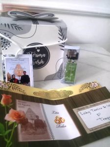 kompleks samara tanjung barat, lita dan rolis